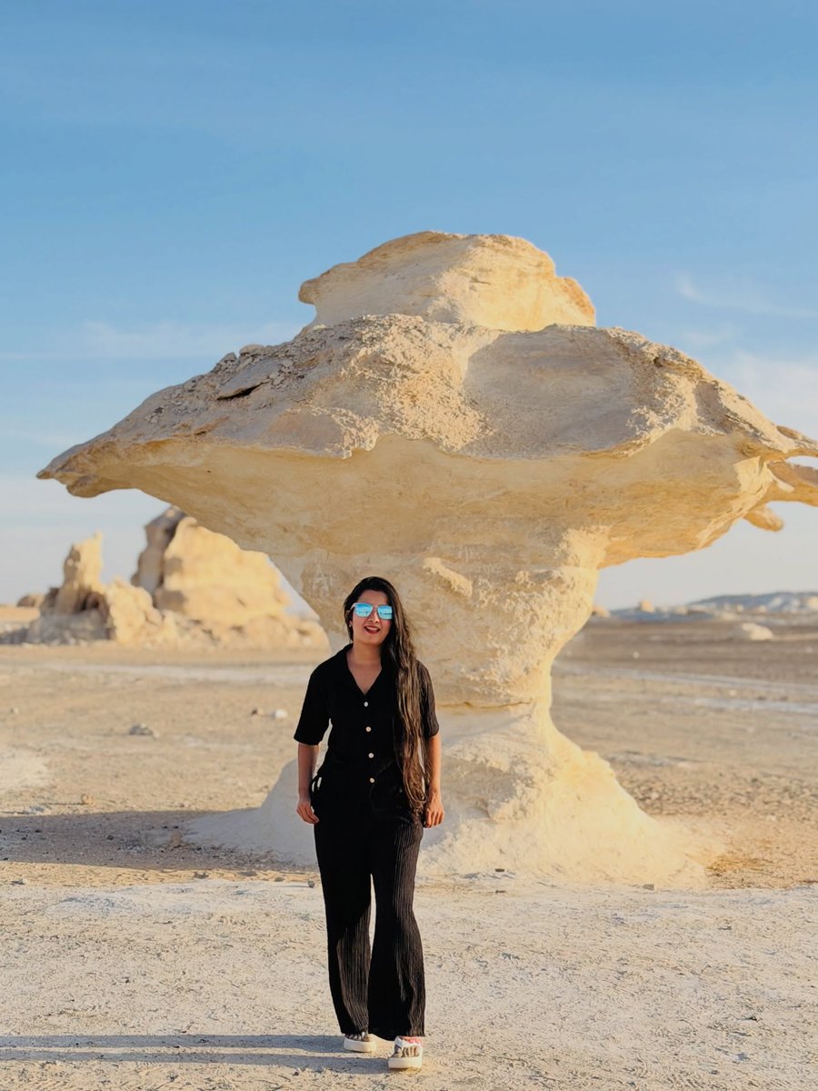 ramazanarslan3's tweet photo. Egypt’s real magic is in the White Desert. Sleep beneath the stars among surreal chalk formations, golden sunsets, and total silence. Visit October–March for the ultimate desert camp experience. https://t.co/PFfg71zq56