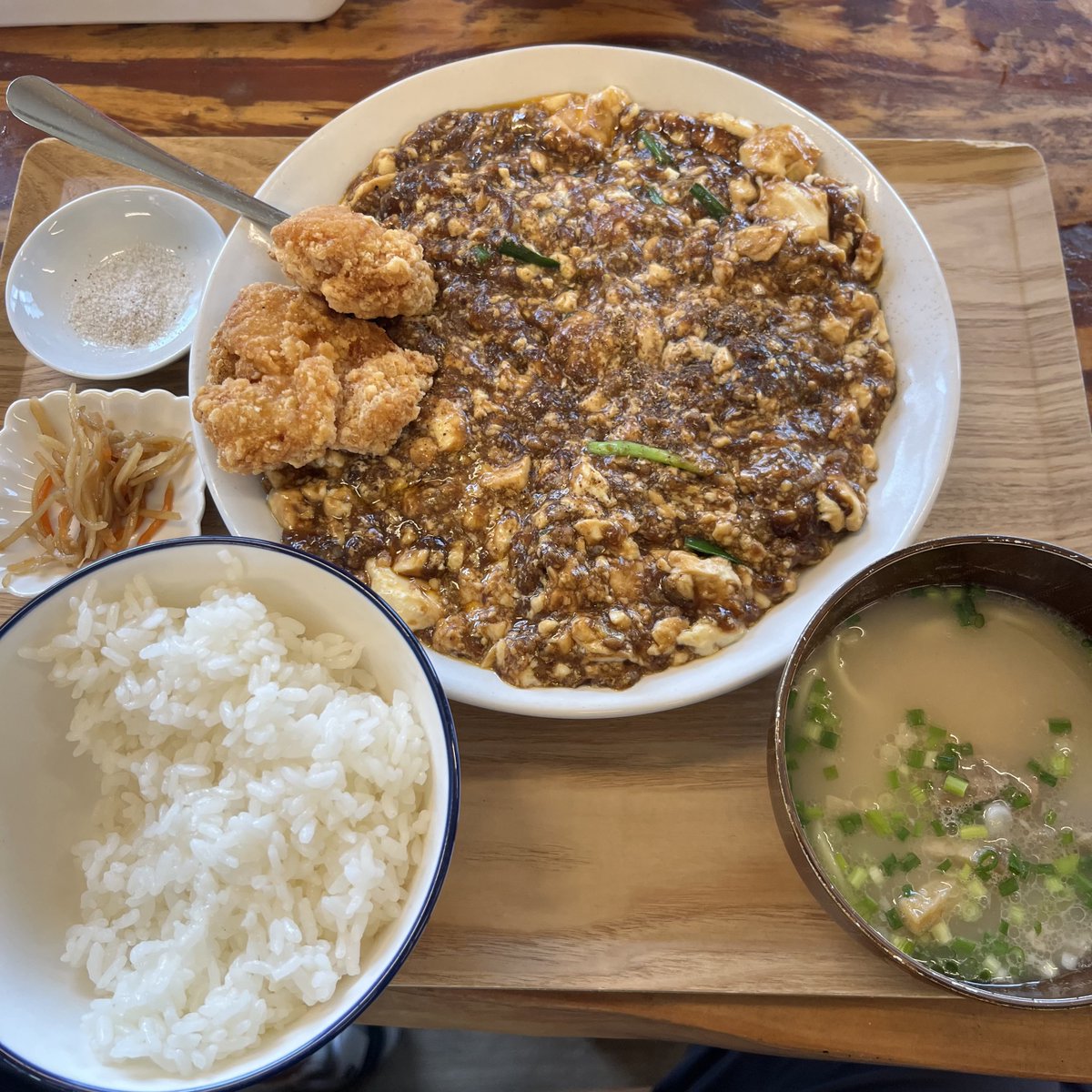 pine_pd's tweet photo. 三川食堂から光楽園のはしご(๑´ڡ`๑) https://t.co/QjYDSBMzDO