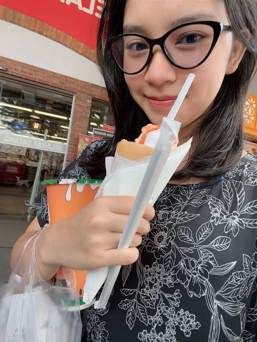 N_IntanJKT48's tweet photo. jjr blm mndi hehe #senINTAN https://t.co/Q1UqbejB03