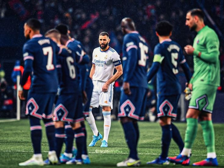 anas_matos's tweet photo. 🚨 FIM DE JOGO EM PARIS

Paris Saint Germain 1-0 Real Madrid

O jogo de volta é daqui 3 semanas, no Santiago Bernabéu! 

Precisamos de um milagre pra parar o trio MNM! https://t.co/mSWowrAKWy