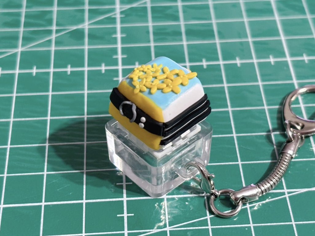 elda_merch's tweet photo. 黄色い面を白にしたほうが良さそうな気がしてきた！！
金木犀結構可愛いかも？？ https://t.co/k4ygn82YR7