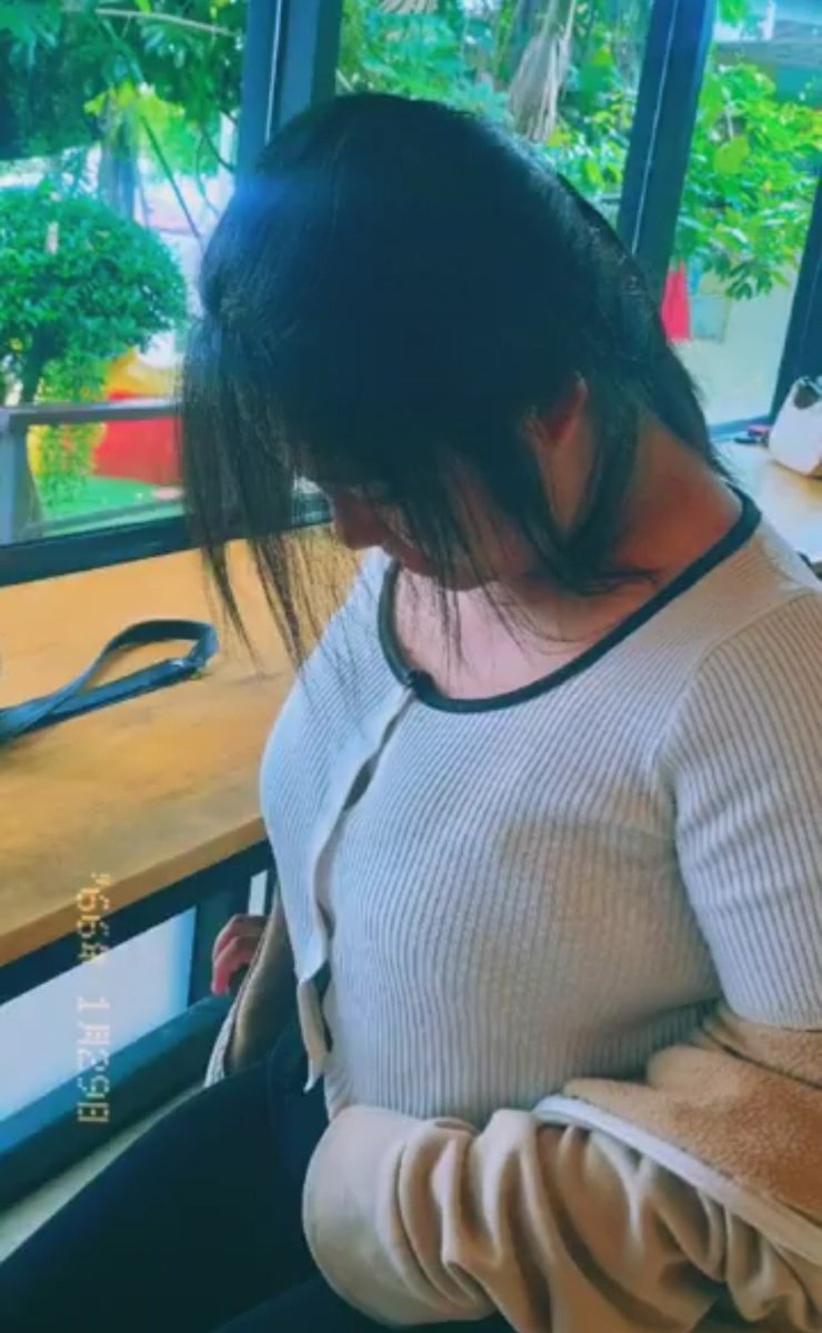 Juntipxu's tweet photo. กินน้ำชา หรือจะ กินน้ำพั้นซ์ดี 🫢 https://t.co/bxwFnWBRYf