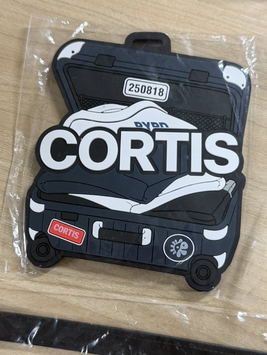 7iotpc's tweet photo. cortis 코르티스 콘서트 코어존 core zone 럭키코어 코르티스볼 코볼 팝업

 입장선물 러기지택 1.0
https://t.co/FtCloQ1so8

 마틴 제임스 주훈 성현 건호 Martin James Juhoon Seonghyeon Keonho 양도 https://t.co/n1WAkIwJw8