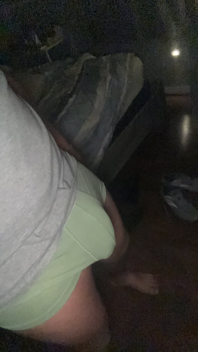 Daveyzx1's tweet photo. Need more friends and followers now that I got my blue checkmark 😏 hmu! #horny #nsfwtwt #eptxmeets #eptxfreaks #latino #bigdick https://t.co/f1CzV5K8Jn