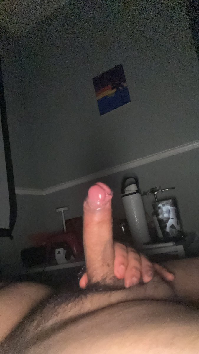Daveyzx1's tweet photo. Need more friends and followers now that I got my blue checkmark 😏 hmu! #horny #nsfwtwt #eptxmeets #eptxfreaks #latino #bigdick https://t.co/f1CzV5K8Jn