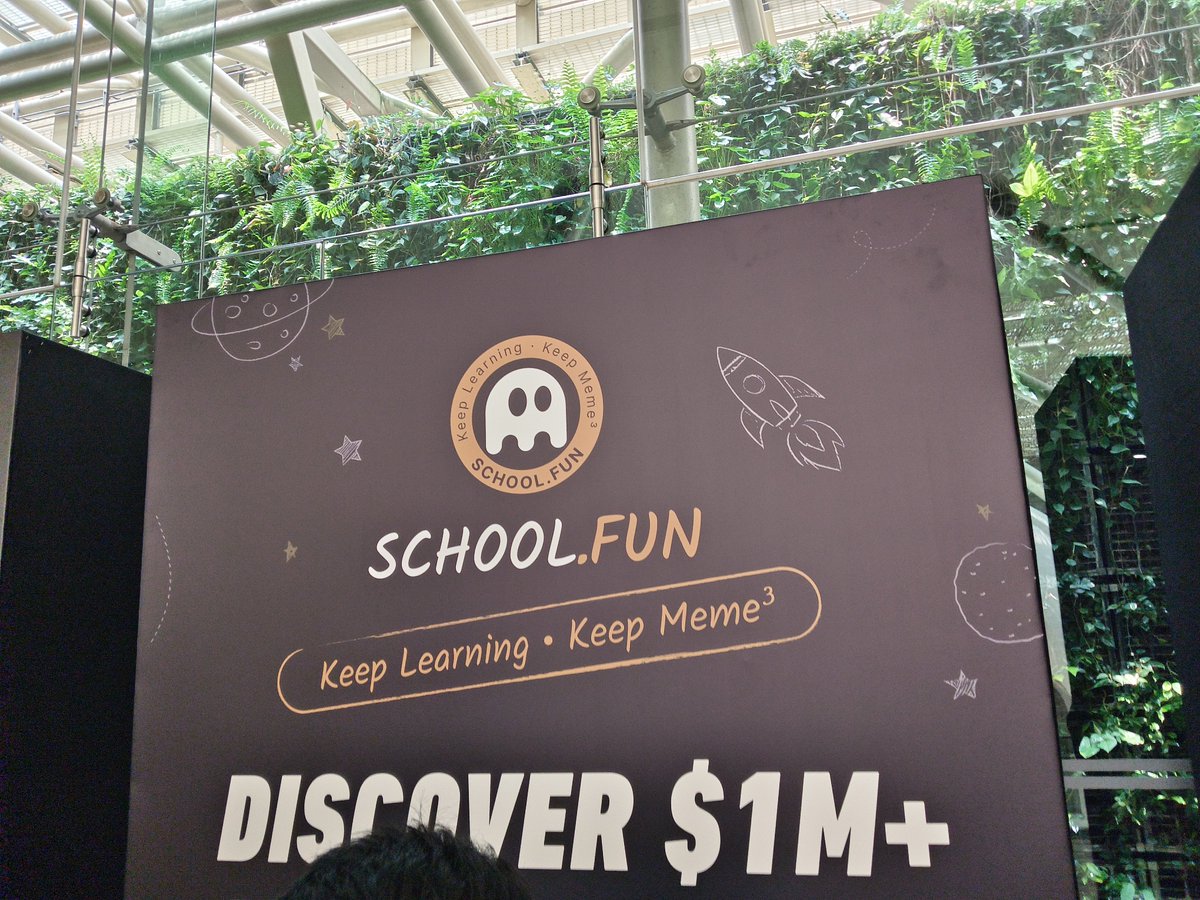 jerrycclq's tweet photo. @School_Fun_ 联合og新加坡
品牌周 好礼不断 共襄盛举 https://t.co/6MjN1eJrlq