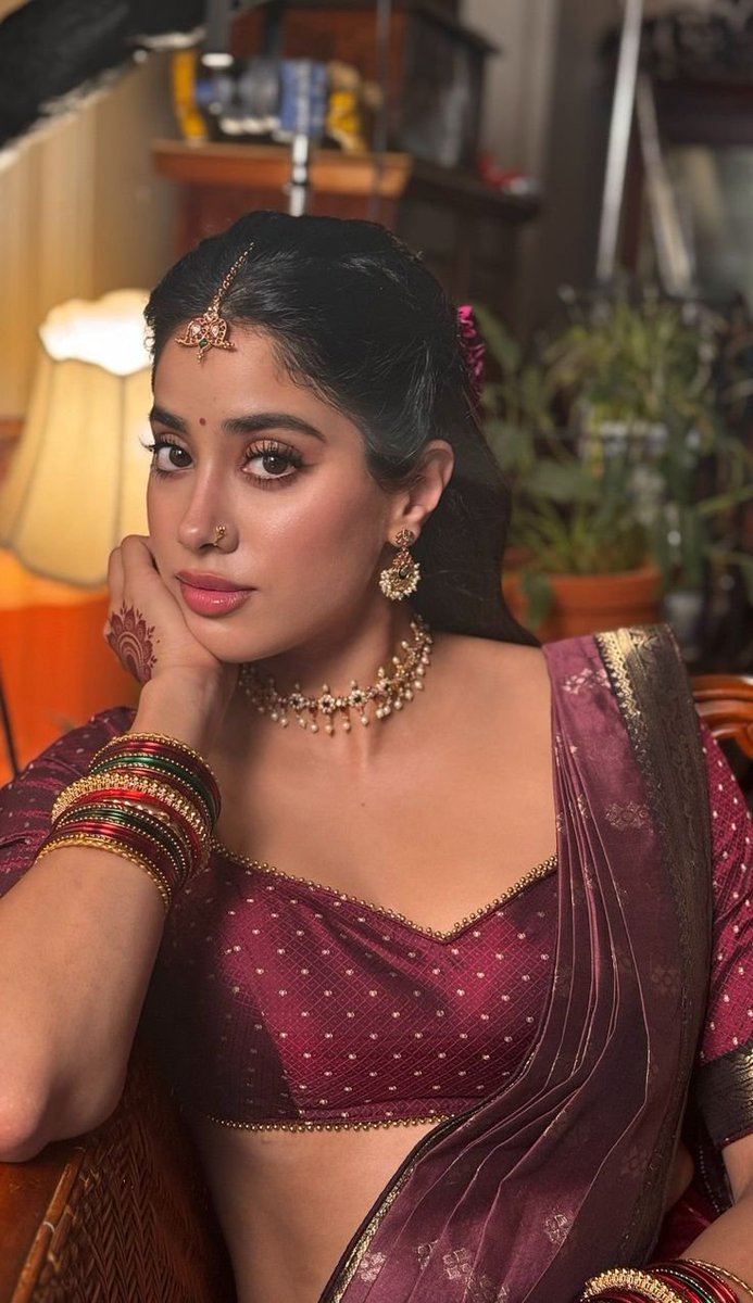 mamshilpaa's tweet photo. It's ur birthday and u r casually waiting for your girlfriend gift 
But she has a plan to gift you a micro chastity and we shopped the best one and she wanted u to open it in front of everyone and show them what she has gifted 

The best birthday humiliation gift https://t.co/SGkOtSv2gM