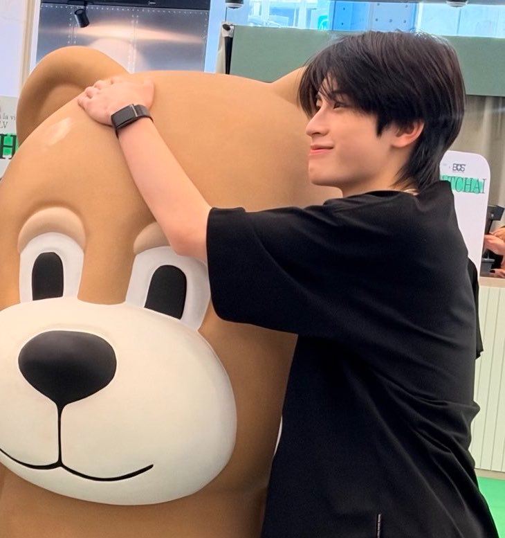 todayismyrjaa's tweet photo. ทำหน้าอะไรก้ม่ายรุ้น่ารัก🥹💔💔💔💔💔เอเอจะอุ้มพี่หมีกลับบ้านแย้วยังเร้กอยุ่มาก👶🏻 https://t.co/wXgnpTK6Ni