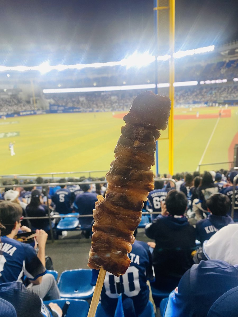 klimtskull's tweet photo. ここでも

はじめてます

神戸牛食べたり、生ビール大飲んだりしてる

#seibulions https://t.co/BG80WCbRmz