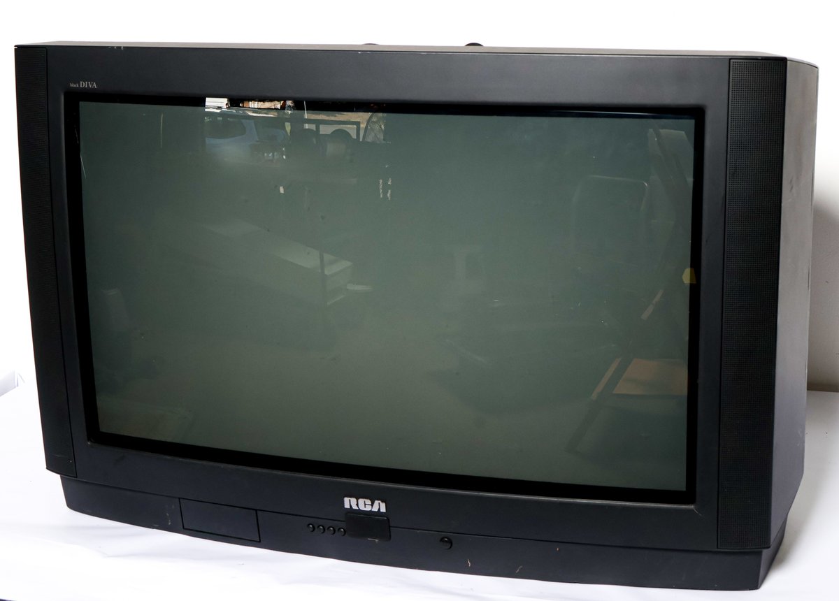 doc_eggfan's tweet photo. I'm also selling a pretty decent 32" widescreen CRT TV with SCART inputs. If you're within driving distance to Canberra (or are prepared to pay for shipping), it could be worth looking at.

https://t.co/97z2o28h0M https://t.co/IKBl1p7UsI