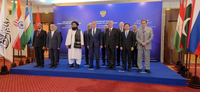 Watan_News_'s tweet photo. حضور امیرخان متقی، وزیر خارجه افغانستان، و وزیر خارجه روسیه به همراه نمایندگان کشورهای منطقه در نشست فرمت مسکو. https://t.co/17sohJErtg