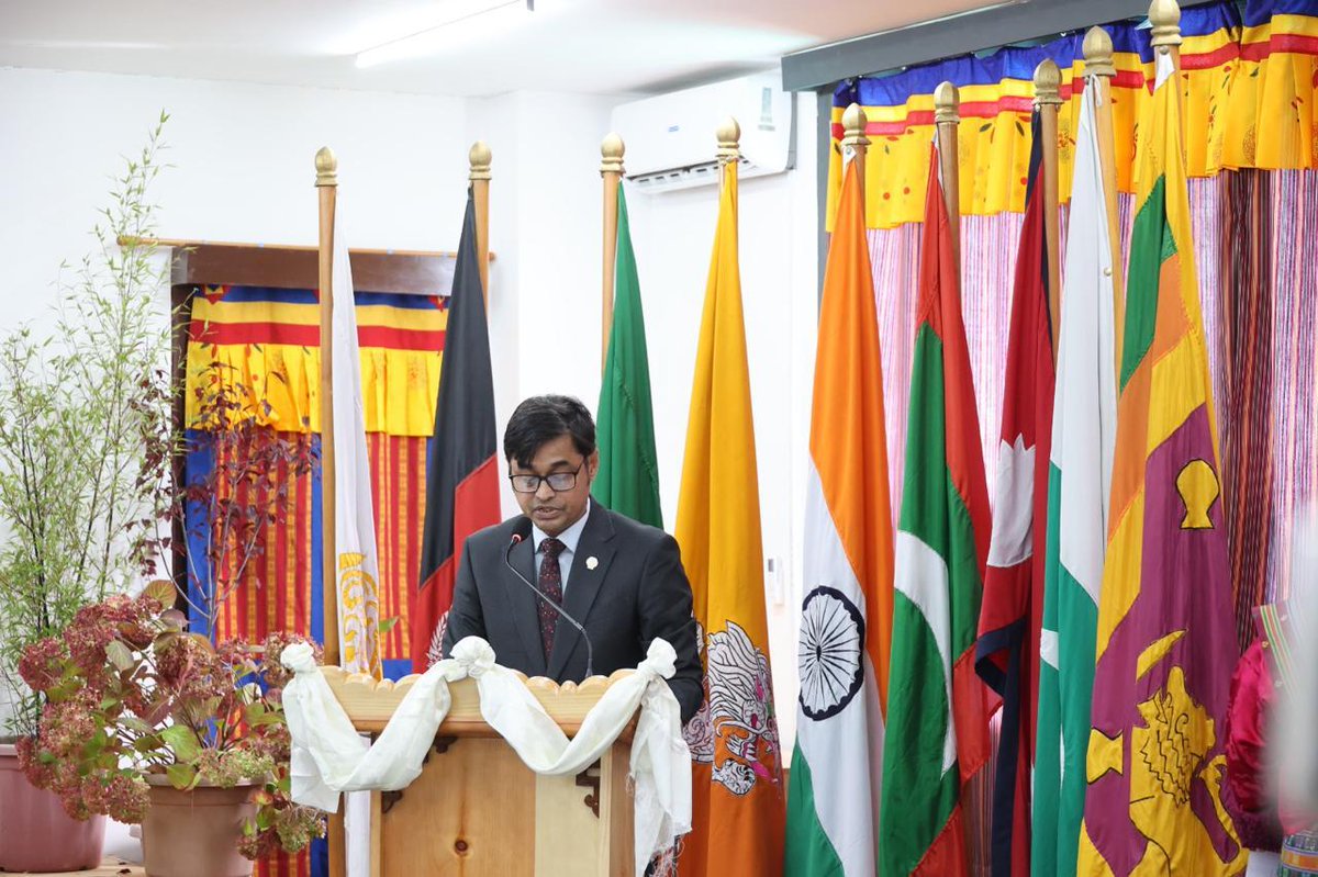 SaarcSec's tweet photo. Regional IT-based Training on “Hybrid Seed Production of Vegetables for SAARC Member States
Details in Press Release: 
https://t.co/qAI1U4NpMA https://t.co/FGwhhjpVD2