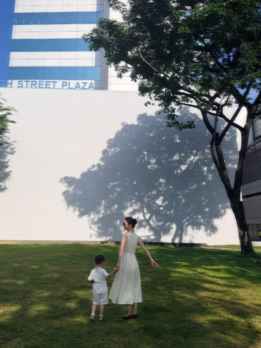 yashi16w's tweet photo. 假期记录下带娃日常，好不容易有几天假，被这个小东西拴住了，X上有什么好玩的瓜可以讲给我吃下吗？ https://t.co/yFAQbXAwE7