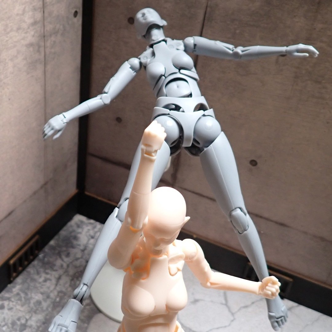 neocider's tweet photo. 西村式デッサン人形　オリーブさん
無事にフレッシュが届きました
ふたりになったのでいろいろ百合な展開も・・・
あるわけなかった https://t.co/0XenSmtA45