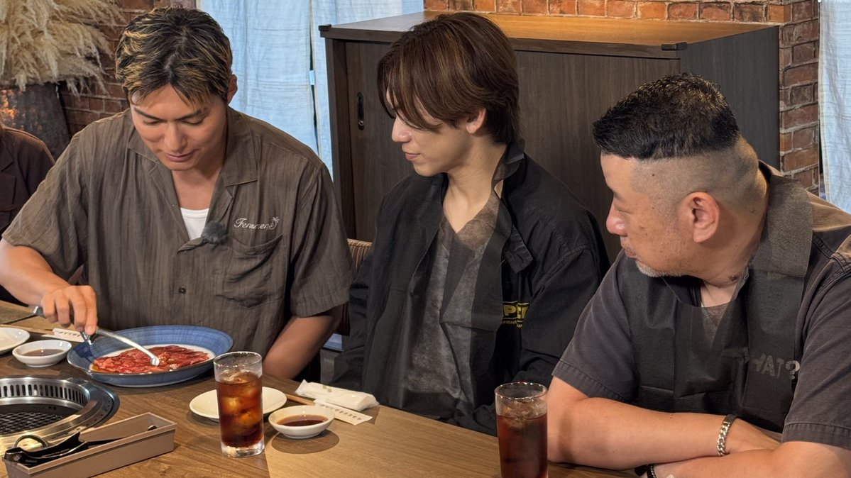 jsb3liveacc's tweet photo. ◤ TV ◢
#NAOTO

10/13(火)19:00～
UHB北海道文化放送「男旅 presents 神メシ Bros.北海道編」O.A.

圧倒的な食への探求心と情熱あふれるSHOKICHI＆NAOTOが北海道の美食に迫ります🍽️

🔗番組HP
https://t.co/u7ITQRZeiI https://t.co/1nwW4BtxAG