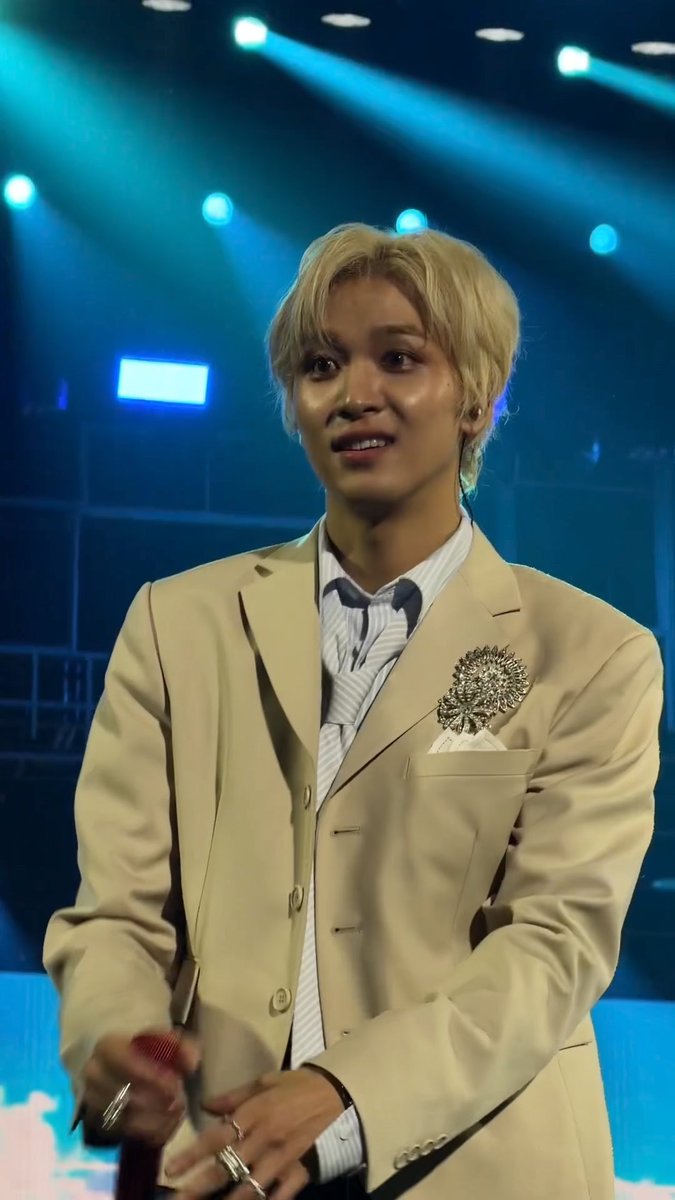 mahaemuah's tweet photo. feel free to save

#HAECHAN #해찬 
#NCT127 #NCT127inJAKARTA 
#NCT127_5TH_NEOCITY_THE_REDLINE https://t.co/TBfosD7Oa2