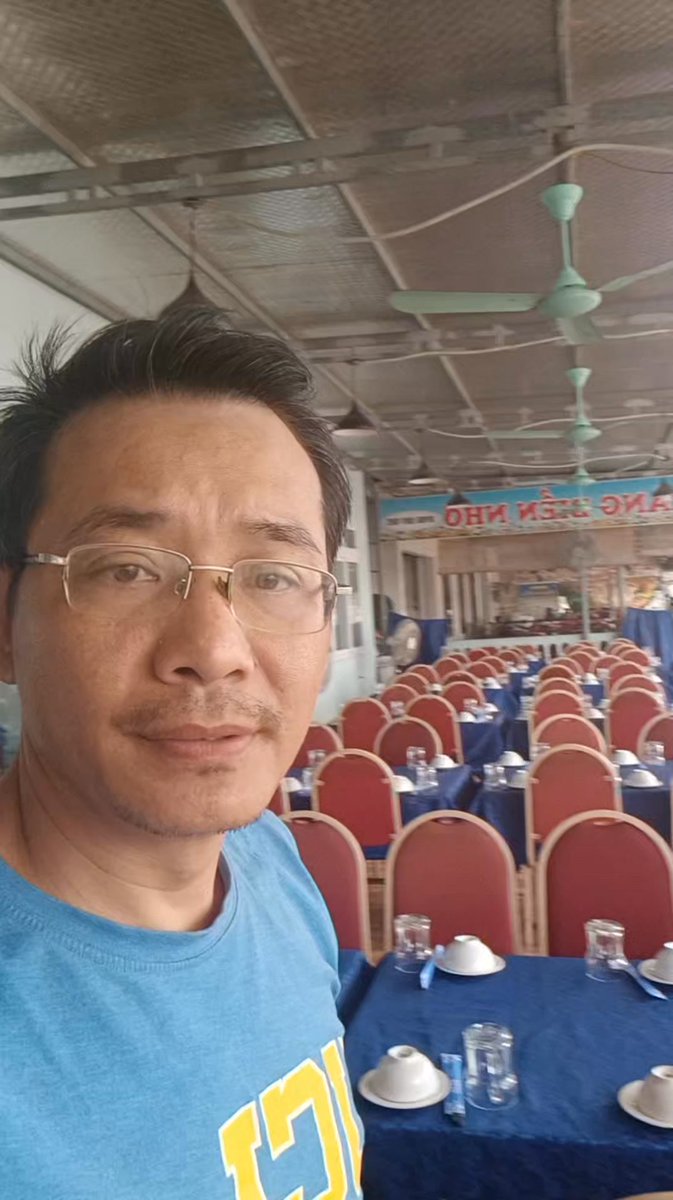 blakcasram's tweet photo. Mới đầu mùa gió Lào đã nóng đến vậy. Trước giờ chỉ nghe nói, giờ mới cảm nhận rõ. Không biết vào chính mùa thì sẽ khắc nghiệt đến mức nào. https://t.co/RaEz48GdT4
