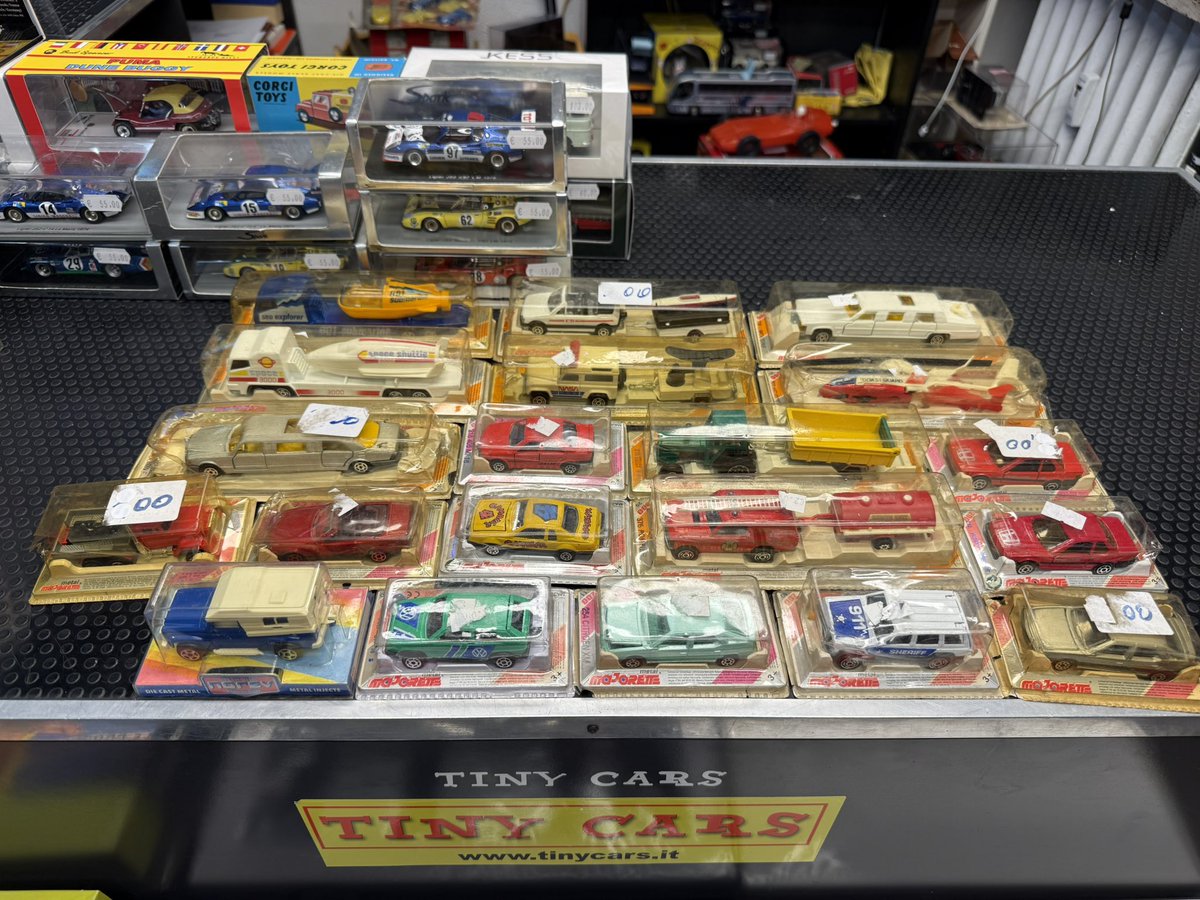 cars_tiny's tweet photo. Majorette vintage nuove in scatola /4 #tinycars #majorette #vintage #toy #collezione https://t.co/Tc63ZIp8fS