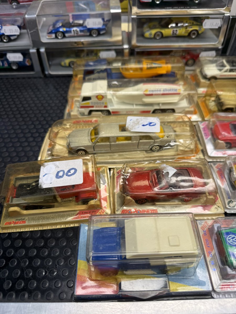 cars_tiny's tweet photo. Majorette vintage nuove in scatola /4 #tinycars #majorette #vintage #toy #collezione https://t.co/Tc63ZIp8fS