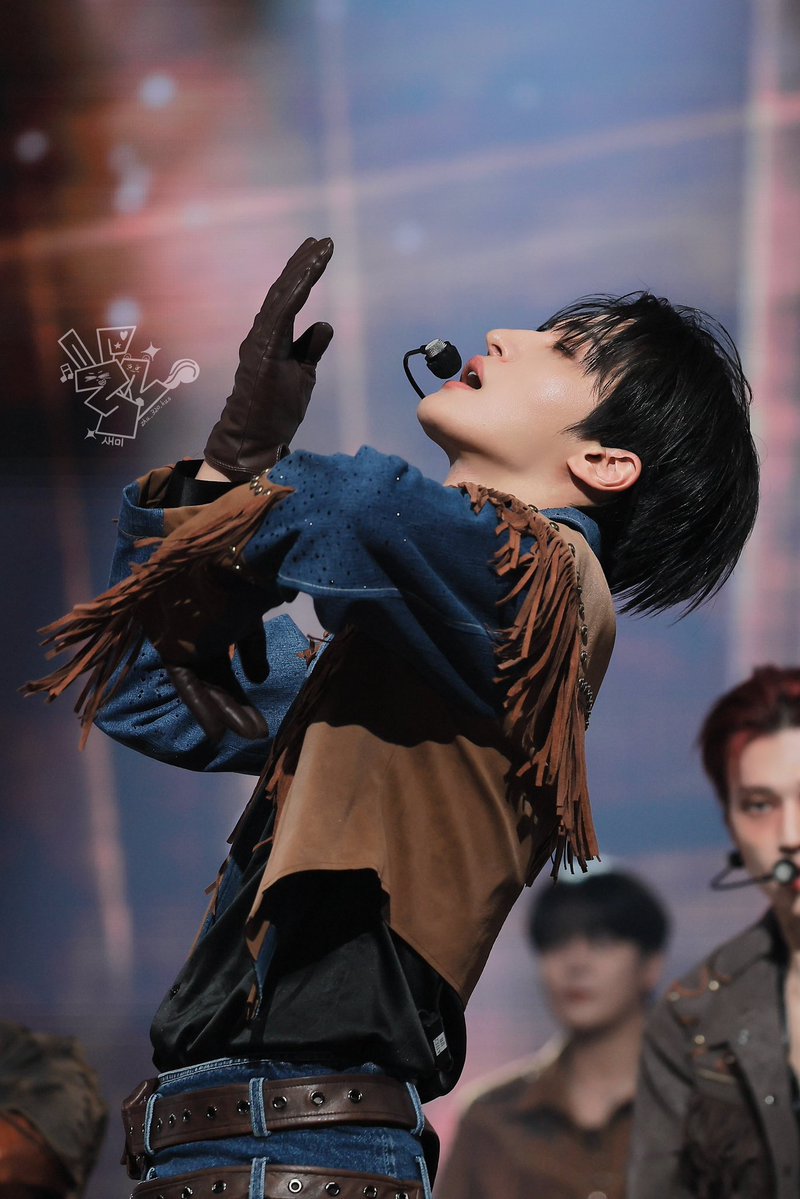 zhu_320_kuo's tweet photo. 251231🤠🐰
#seonghwa #성화 https://t.co/l53rMzD15h