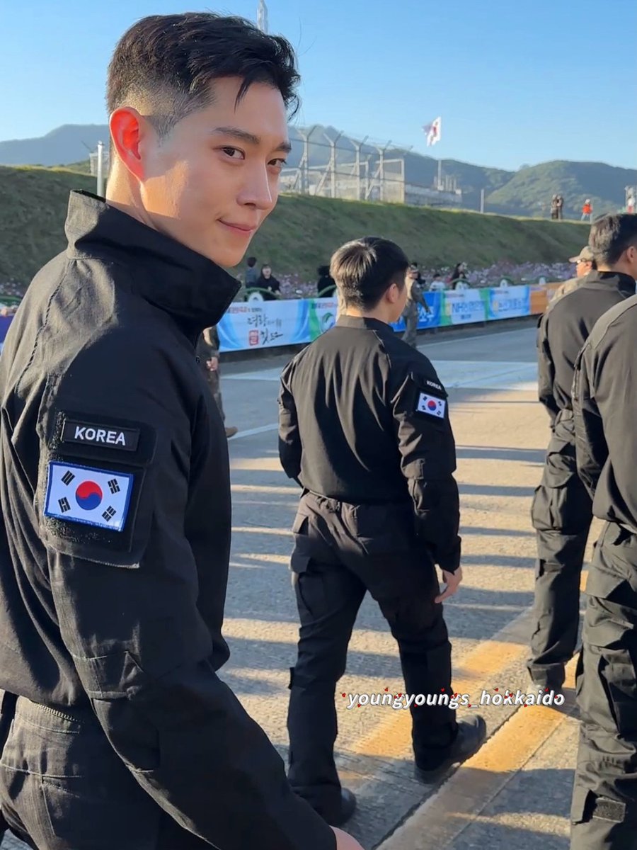 kimyoungdae_th's tweet photo. มีใครโดนพลทหารคิมยองแดตกจากงาน Ground Forces Festival บ้างมั้ยคะ ~ 🪖

สามารถติดตามยองแดได้ทาง ig : youngdae0302 เลยค่ะ หรือเข้ามาพูดคุยกันใน opc ได้นะคะ ! มานับเว��าถอยหลังรอคิมยองแดออกจากกรมแล้วมาไทยกันค่ะ D-379 ♡

#คิมยองแด #KimYoungDae #김영대 #キムヨンデ #金永大 https://t.co/nLmcKycSQQ