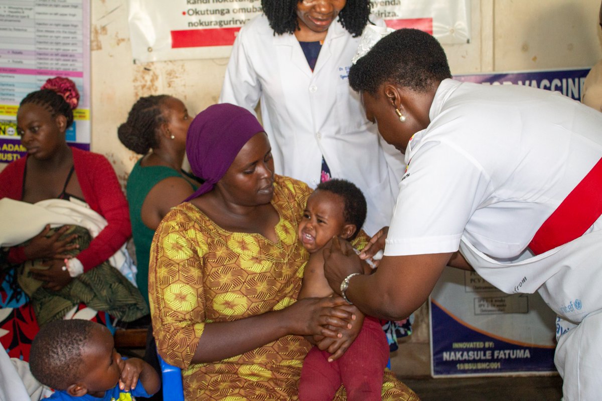 GNTV__official's tweet photo. UPDATE: 5.5million Children vaccinated against Measles-Rubella
More than 5.5 million children under five have been vaccinated against Measles-Rubella across the country, as government makes a final push to hit its 7.6m target for the mass immunisation, which ends today 
#gntvnews https://t.co/nBZi8JAjA6