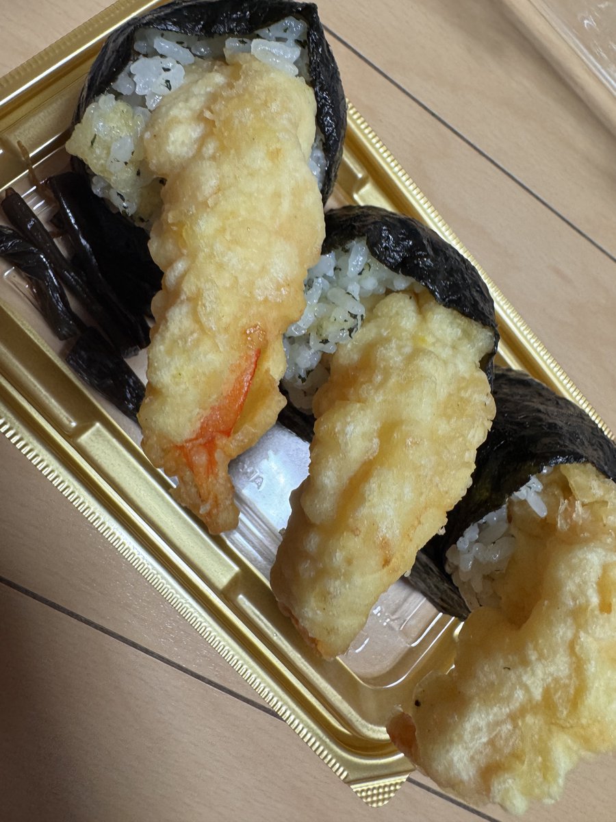 sigh_lost's tweet photo. 天むすとぴよりん https://t.co/0XqHPowct5