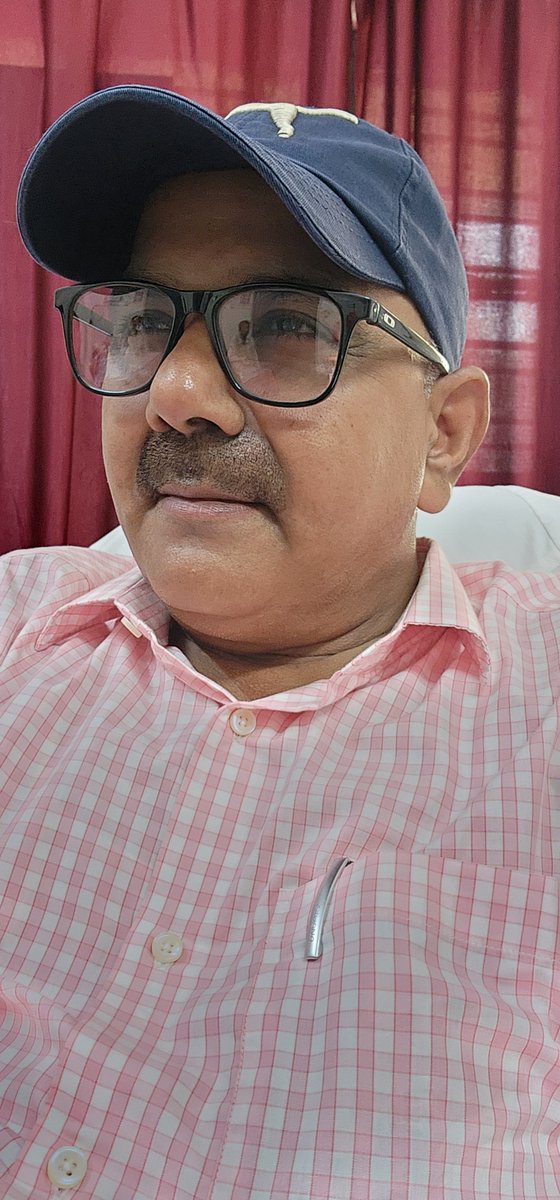 Warispasha6's tweet photo. हर ख़्वाहिश अगर मुकम्मल हो जाए,
तो फिर ख़्वाब देखने की वजह क्या रहे…
ज़िंदगी की असल ख़ूबसूरती तो इसी में है,
कि कुछ अरमान अधूरे रहें और इंसान उन्हें पाने की कोशिश करता रहे। https://t.co/XtmTvlPeaC