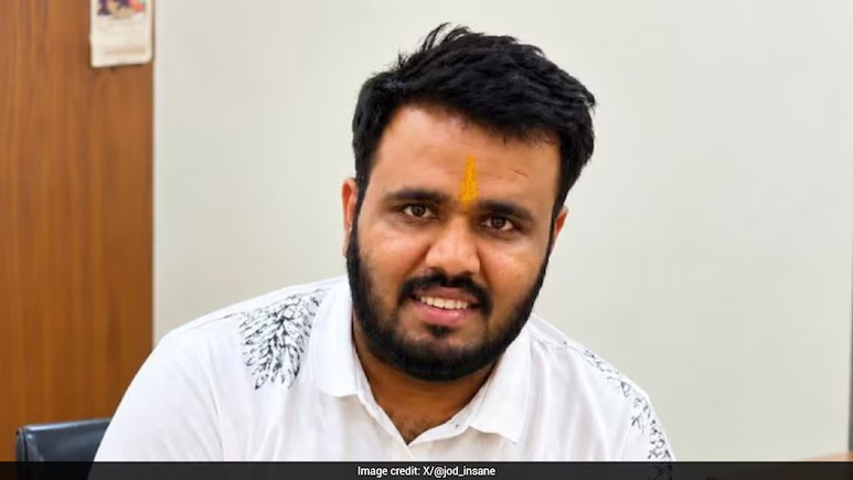 ndtv's tweet photo. Sambhav Jain's Death Sparks Online Debate Over Alimony And Divorce Laws https://t.co/r5FtS4OVhN https://t.co/reQfZix9wc