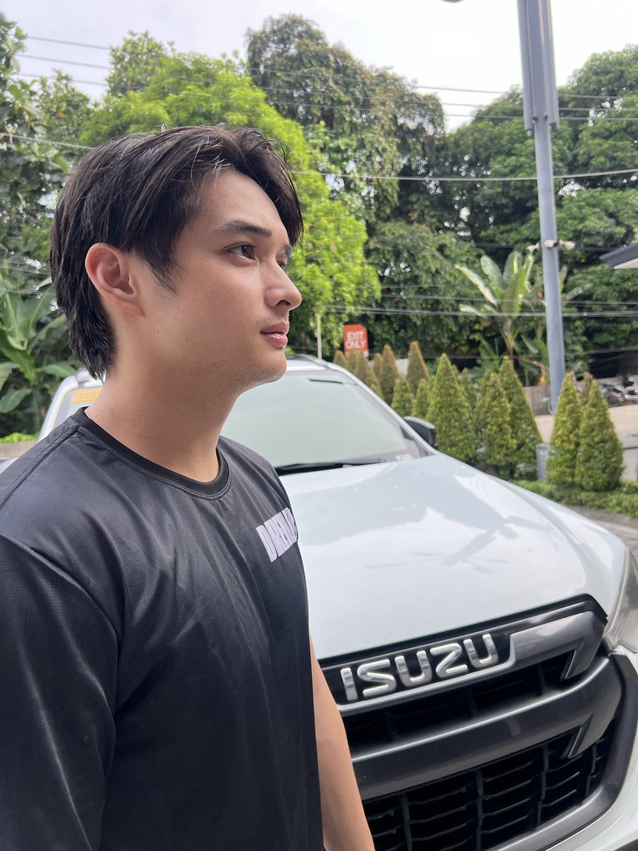 ElaineCarr72469's tweet photo. Doc Cly haircut 💇‍♂️ https://t.co/ivN0QIZZxT