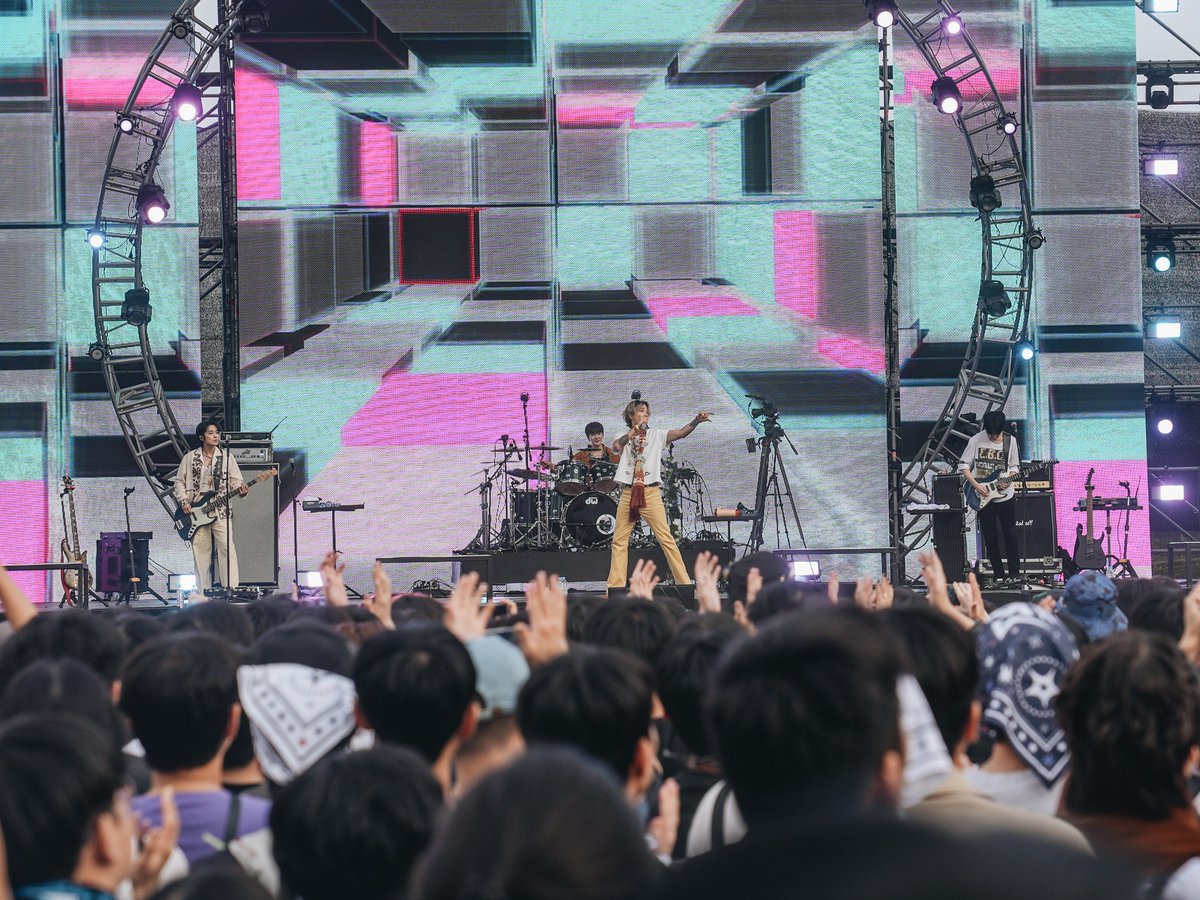 Kstyle_news tweet picture