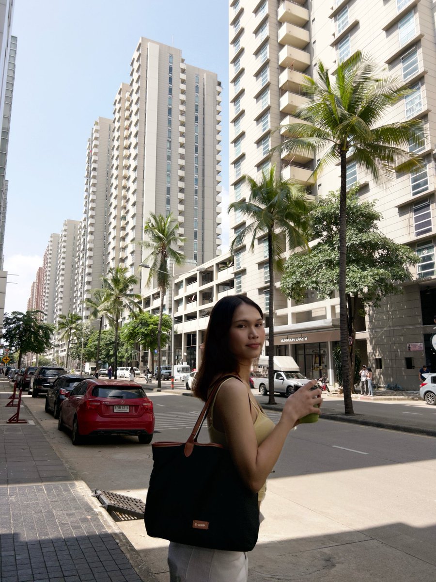 nooknickkkk3's tweet photo. Location โครตจะ California 🌴💛🍵 #เมืองทองธานี #นนทบุรี https://t.co/beh5MfFve5