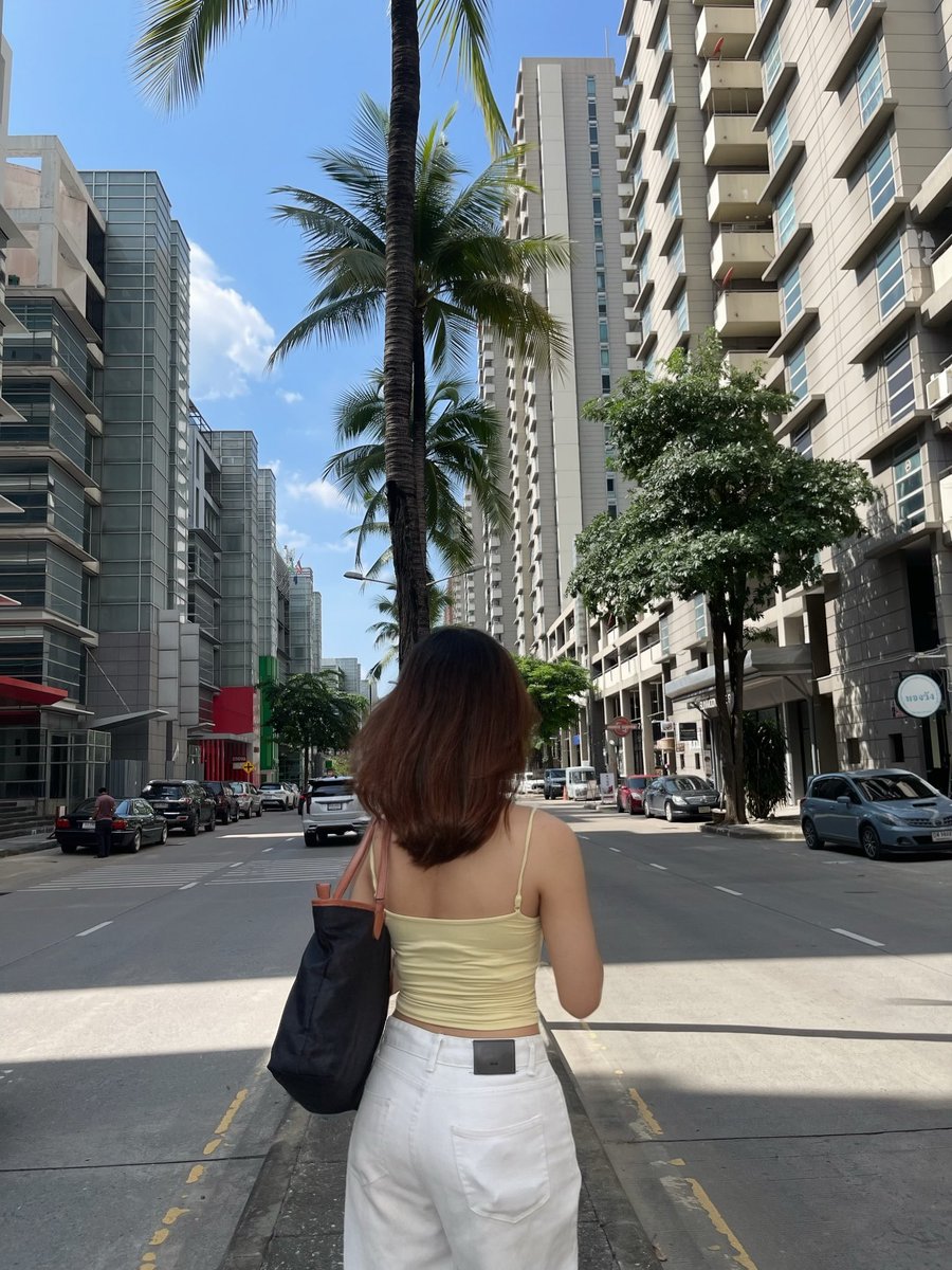 nooknickkkk3's tweet photo. Location โครตจะ California 🌴💛🍵 #เมืองทองธานี #นนทบุรี https://t.co/beh5MfFve5