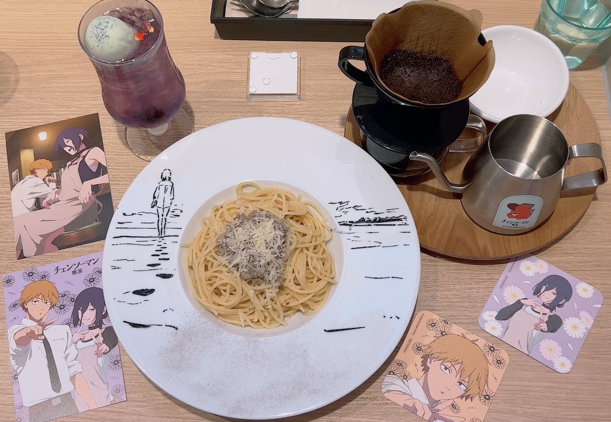 sasatooo's tweet photo. チェンソーマンカフェ行ってきた🪚💣☕️
デンレゼしかなくて本当にありがとう…グッズの飾り方凝っててサイコーでしたKAWAII！！
コースターデンジとレゼ1枚ずつきてくれてやったね✌️ https://t.co/ROt5eaIQbu