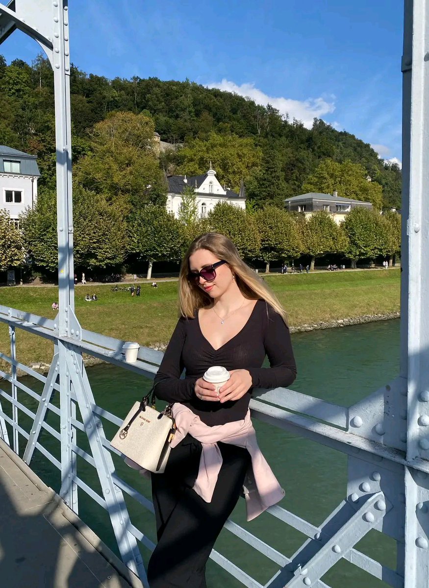 Ciaragir's tweet photo. Guess where? https://t.co/5nIhJnWDV4
