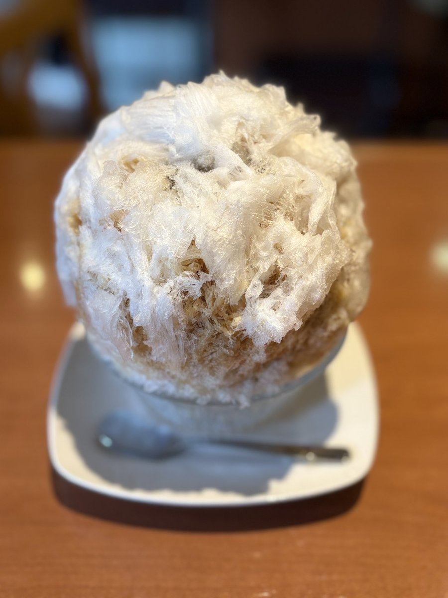 chige361's tweet photo. 桃にホイップクリーム、ラムチャイ、いちじくみるくに酒粕 https://t.co/lkJmgxyKIw