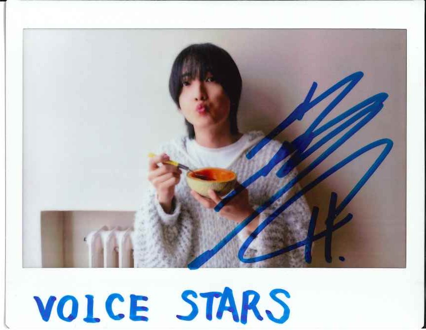 TVguidePERSON's tweet photo. 【｢#TVガイドVOICESTARS vol.38｣好評発売中】
★直筆サイン入り生写真プレゼント
賞品番号G／#小林千晃 さん

必ず本誌の応募券をハガキに貼ってご応募ください。
締切は10/13(火)消印有効となります。
ご購入はhttps://t.co/HWRYUAMxwj https://t.co/bYco3M3xWS