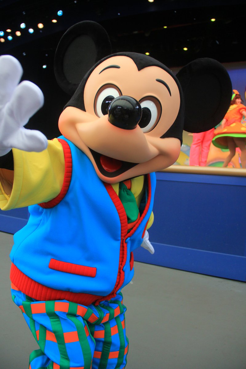 Tomomickey0329's tweet photo. ここ数日お顔や声に関するあれこれがTLに流れてくるので…
たぶんおばぁちゃんになっても一生言い続けるくらい、思うことは色々あるけれど、誰になんと言われようと私はこのお顔のミッキーマウスに恋をしていたんだ🥺
あの頃のエンターテインメントを年パスフル活用で全力で楽しんで通えて幸せでした https://t.co/pLUN0WC13J