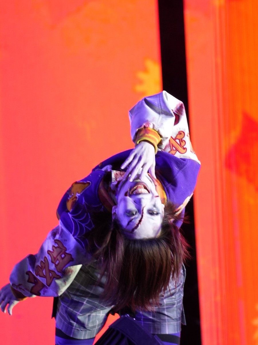 smaphoto_usj's tweet photo. ＼
ハロウィーン・ホラー・ナイト・アカデミー ～絶叫の15年～
／

新体操ゾンビさん、体の柔らかさは勿論ですが、表情も金メダル級です🏅

#USJファン #ホラーナイト #ホラナイ #アカデミー #新体操ゾンビ https://t.co/KxZ1vX2YfH