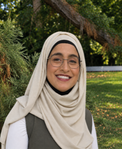 I_CogliatiDezza's tweet photo. I'm very happy to welcome Iraj as a new post-doc to my team - the (UN)Adaptive Mind Lab. Her research focuses on how beliefs and expectations shape perception, learning, and decision-making, particularly in contexts of uncertainty. https://t.co/MrR7pzY3bL