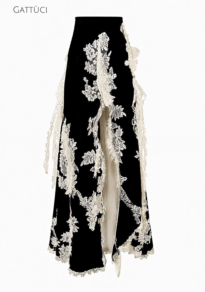 evergreenhues's tweet photo. Lace Noir Corset Ensemble 🖤🤍 https://t.co/vBJANHVuHo