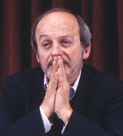 JamesCo67842062's tweet photo. "Writing a novel is like driving a car at night. You can only see as far as your headlights, but you can make the whole trip that way."
- E.L. Doctorow
#novelist #iamwriting #writingcommunity
https://t.co/sKYxGqznxO https://t.co/CsofzpGqy8