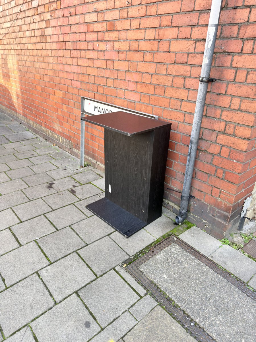 cozcozens's tweet photo. @cardiffcouncil @Help_C2C fly-tipping in CF14 is becoming intolerable.

Filth dumped continuously - waste from @Airbnb properties left on street - food waste left rotting, leading to rats/guls etc.

What’s the Council doing to prevent and clean this kind of anti-social behaviour? https://t.co/NC5j4k5Mzg