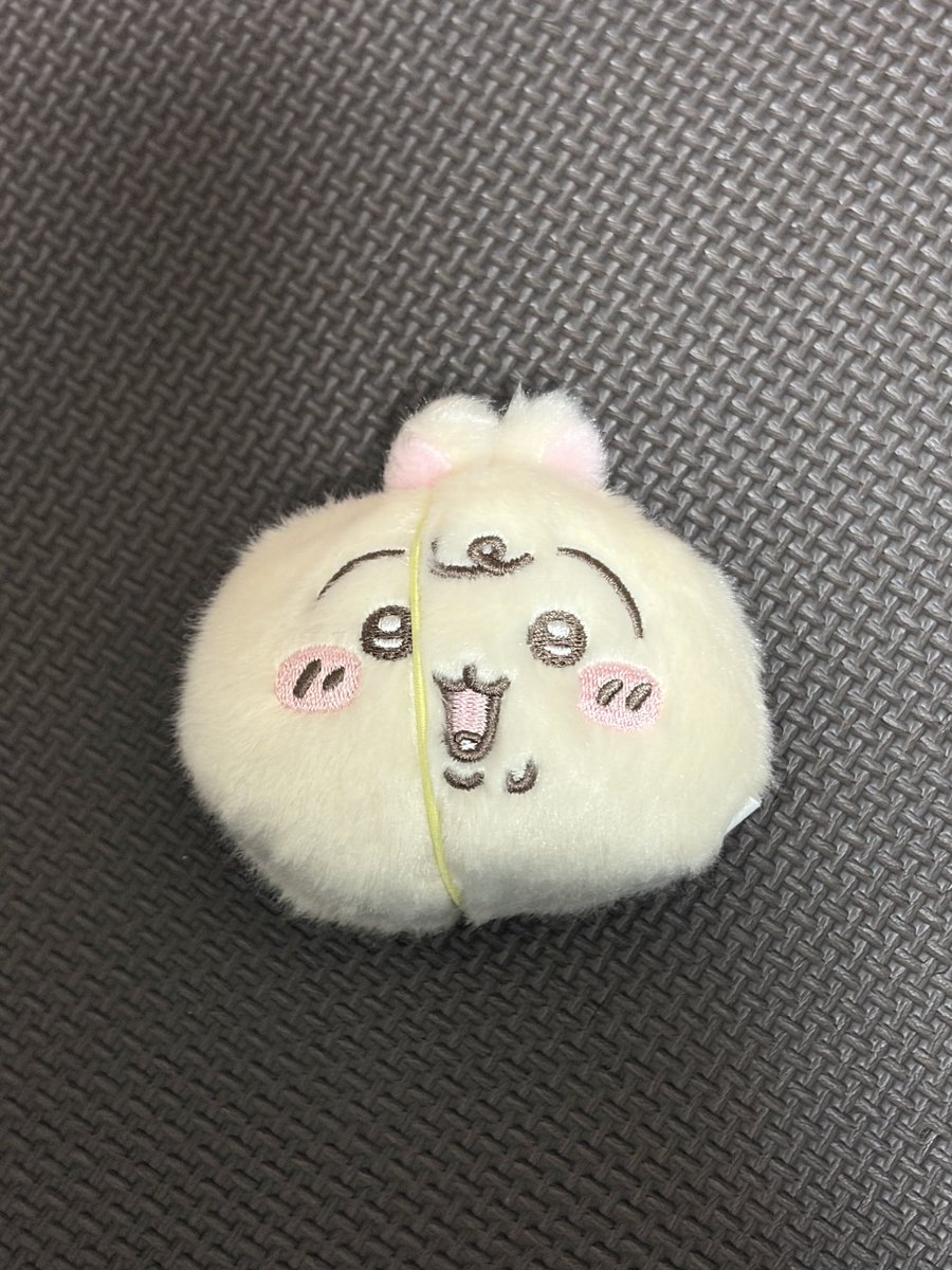 muiilb0's tweet photo. ちいかわbaby りんりんおかおマスコット 交換
求：ハチワレ
譲：うさぎ
郵送にて交換希望です。検索からでもお気軽にどうぞ🙇🏻‍♀️ https://t.co/5buh3rqBgo