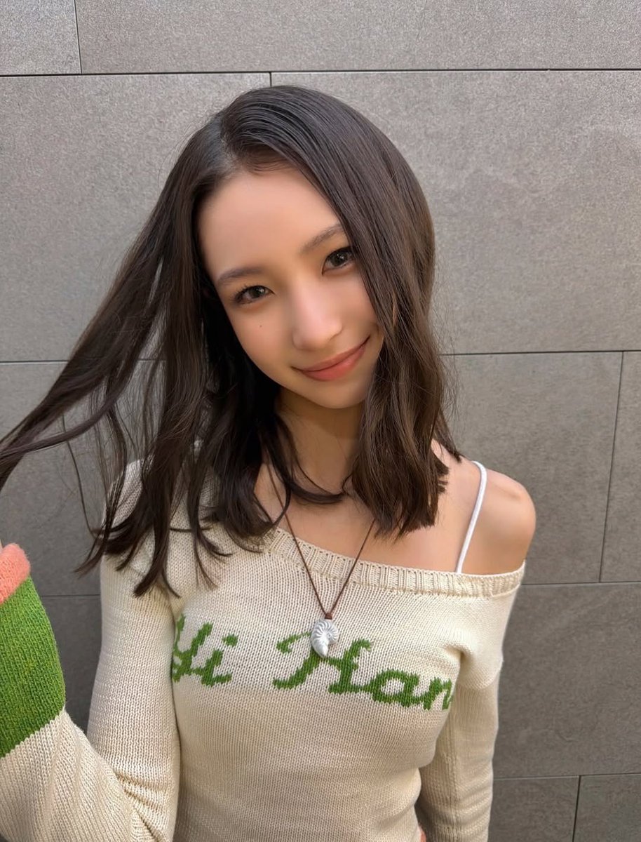 tuideimnida's tweet photo. YI HANI PROFILE 🐕☀️

- Nickname: Hanikkikki
- Birthday: January 7, 2011
- My stan points: Bright, free-spirited energy
- Favorite colors: Blue, black, burgundy
- Favorite foods: Shio pan (salt bread), chocolate
- Favorite words: "You're doing great!"
- Childhood dream: Singer
- What I want to do in Japan: Shopping
- Message to fans: Thank you for looking at my profile! Please keep loving TUIDE a lot from now on! ♡

#YIHANI #이하늬 #TUIDE #튜이드