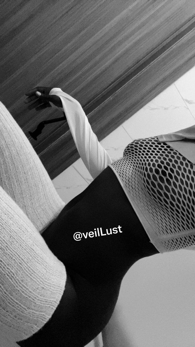 VeilLust's tweet photo. Hey daddy wanna FaceTime ?😈💦💦 https://t.co/mSLfjpZYLV