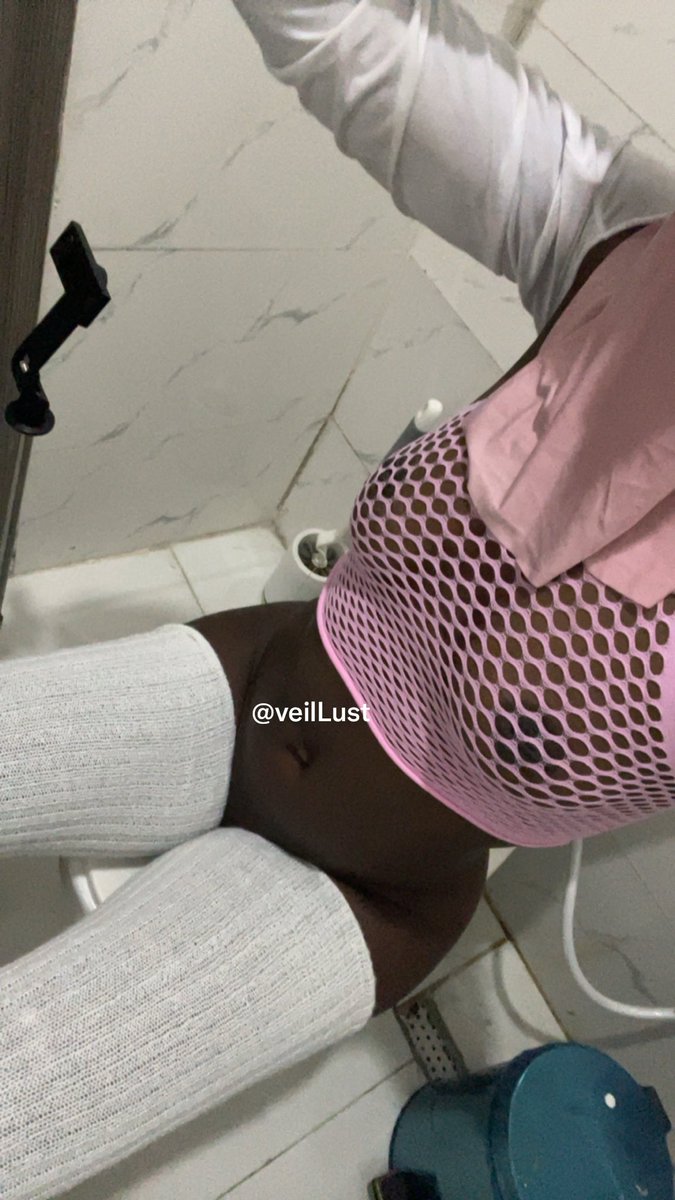 VeilLust's tweet photo. Hey daddy wanna FaceTime ?😈💦💦 https://t.co/mSLfjpZYLV