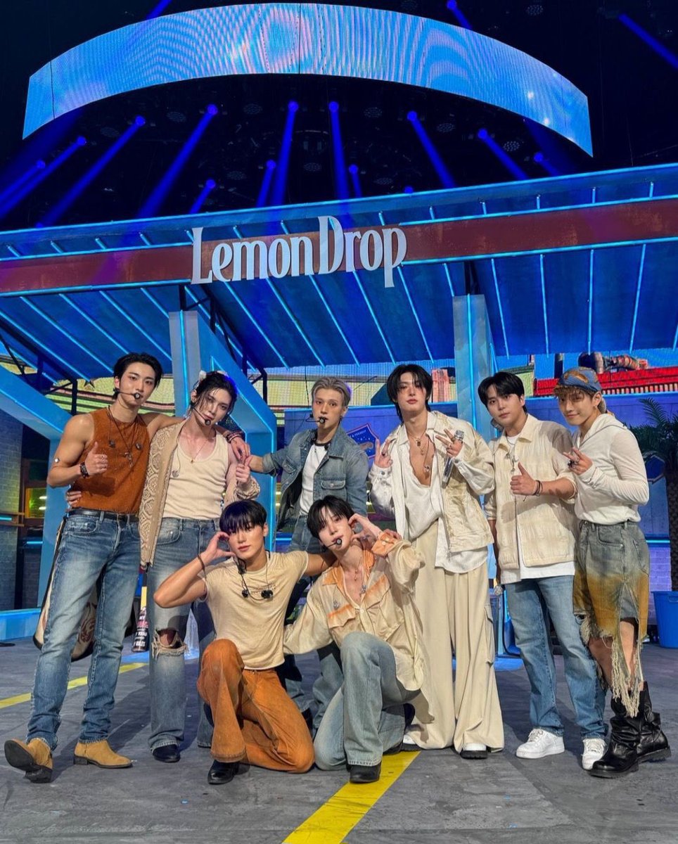 NayTinyHJ's tweet photo. เหงาๆ ชวนคุยๆๆ เอทินี่เข้ามาติ่ง Ateez ยุคไหน? คัมไหน?  หรือว่าโมเม้นต์ไหนกันบ้างน้า?  เมนแรกที่ตกเข้ามา กับ เมนปัจจุบัน คนเดียวกันอะเป่า? พร้อมแนบรูป แนบคลิปยิ่งดี โควทหรือเมนชั่นก็ได้นะ 😬🏴‍☠️ #ThaiAtiny  #ATEEZ #Atiny 

ทางนี้  คัม : Lemondrop🍋🍸
ตกคนแรก : ซองฮวา🐰
ปัจจุบันและตลอดไป : ฮงจุง🐿️