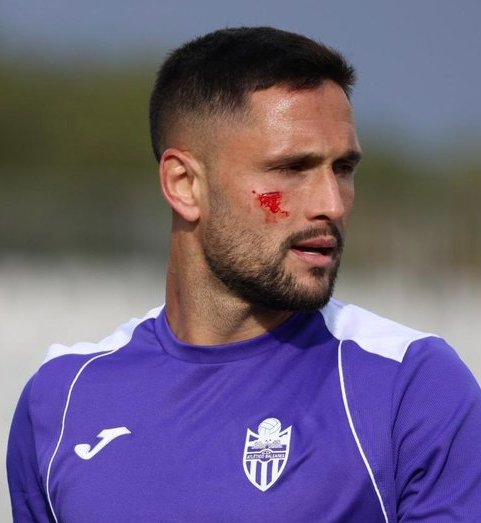 TerritorioATB's tweet photo. 🚨🚨Hoy es lunes y tenemos PROGRAMÓN con un invitado de SÚPER LUJO, nos visitará en los estudios de @fibwiradio el jugador del @atleticbalears⚪️🔵más esperado, deseado y determinante, estará con nosotros🔝FLORÍN ANDONE.
👉Os esperamos a todos a las 19’00h @TerritorioATB https://t.co/ll2Zz61B06