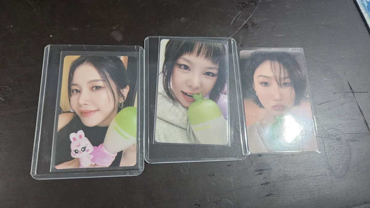 moomoonbyular's tweet photo. PCD coping mechanism episode 15 (ang pagbabalik lol)

AAAAAA SA WAKAS KUMPLETO NA LIGHTSTICK PCS KOOO 😭😭😭 DI NA AKO MABIBITTER NA WALA AKO NAKUHA NUNG NAGORDER AKO LIGHTSTICK HUHU 🥹🥹🥹 TYSM @moonsmerch HUHU HOPE TO MEET U SOON 🥹🩵🥹🩵 https://t.co/TgBbwZYUYk
